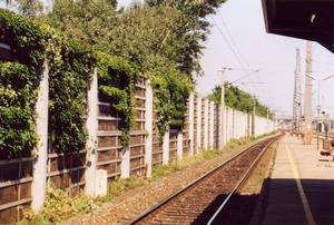 Die Bahn errichtet auch Lrmschutzwnde ...